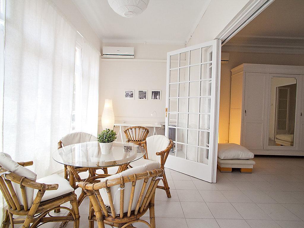 Apartment Sants-Les Corts Galileu By Interhome Barcelona Værelse billede