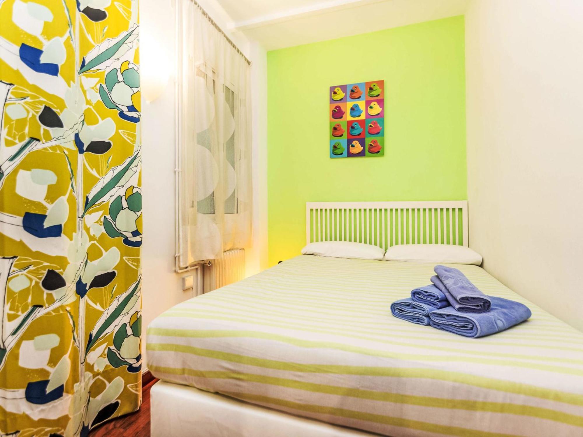 Apartment Sants-Les Corts Galileu By Interhome Barcelona Eksteriør billede