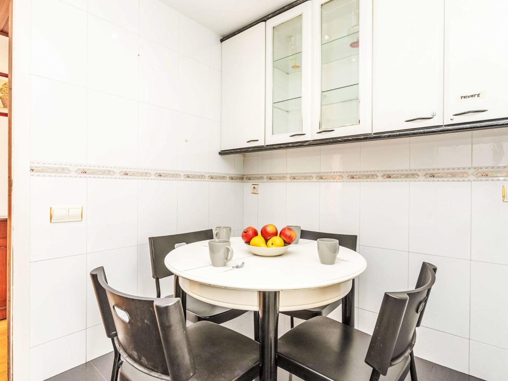 Apartment Sants-Les Corts Galileu By Interhome Barcelona Eksteriør billede