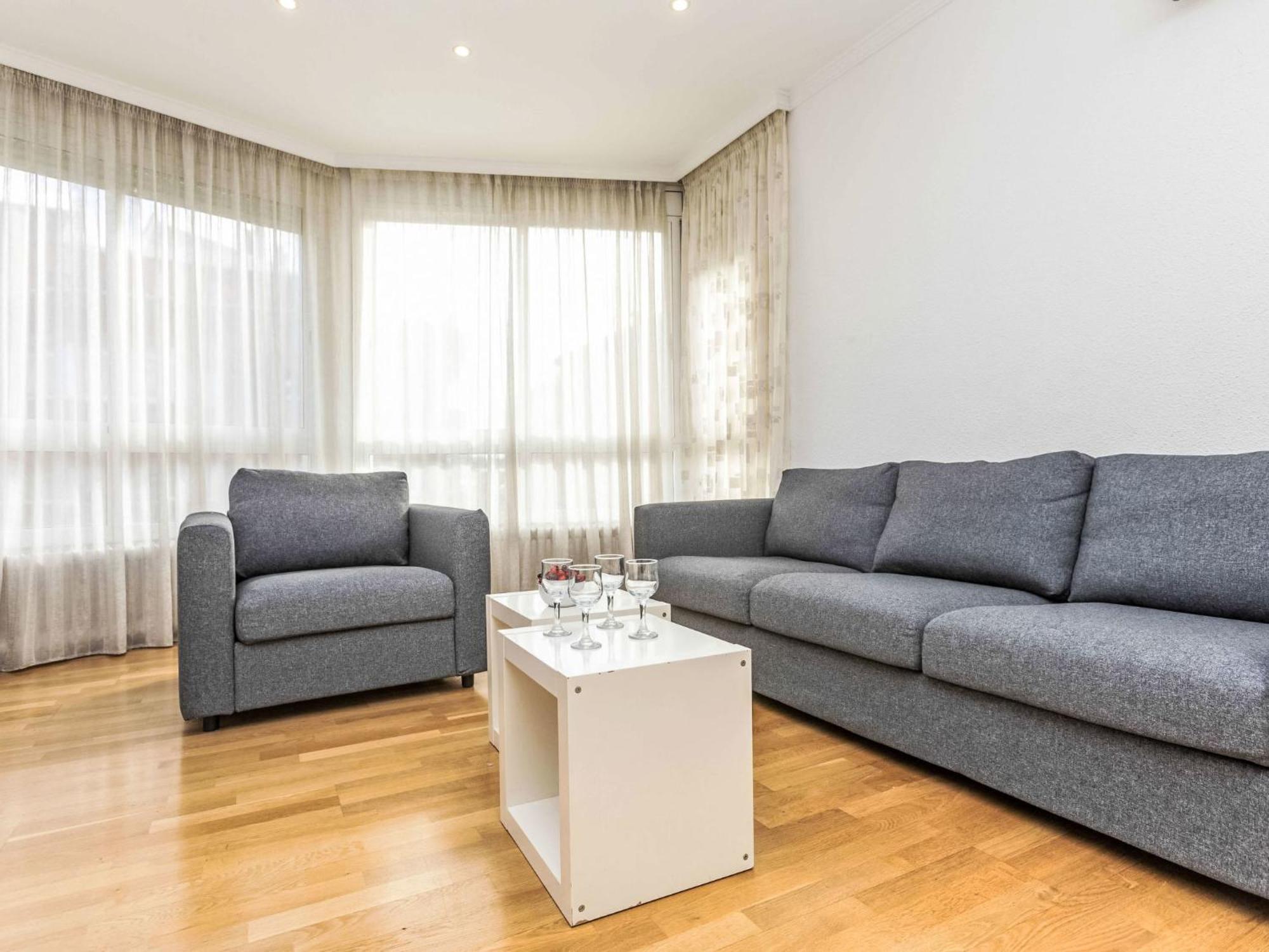 Apartment Sants-Les Corts Galileu By Interhome Barcelona Eksteriør billede