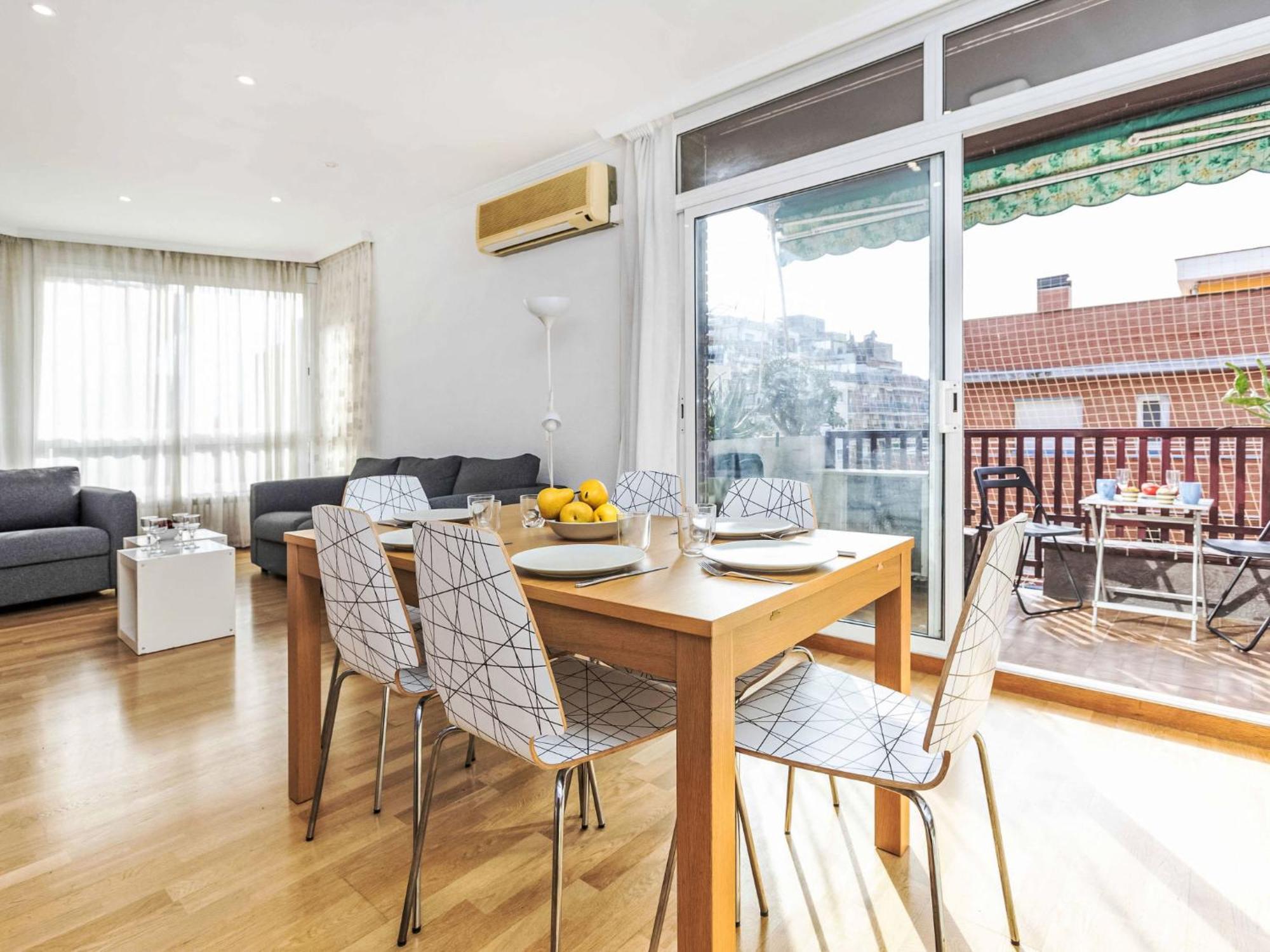 Apartment Sants-Les Corts Galileu By Interhome Barcelona Eksteriør billede