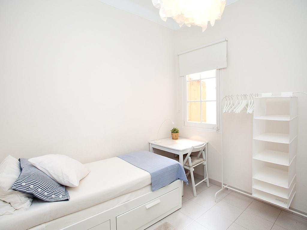Apartment Sants-Les Corts Galileu By Interhome Barcelona Eksteriør billede